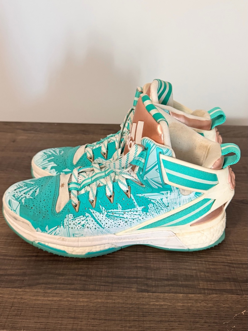 Adidas D Rose 6 ‘Christmas’